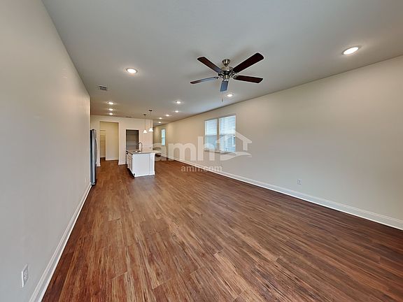 5th image of 42 Elcano Ln