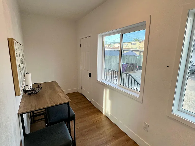 Dining room view B with exterior exit/entrance