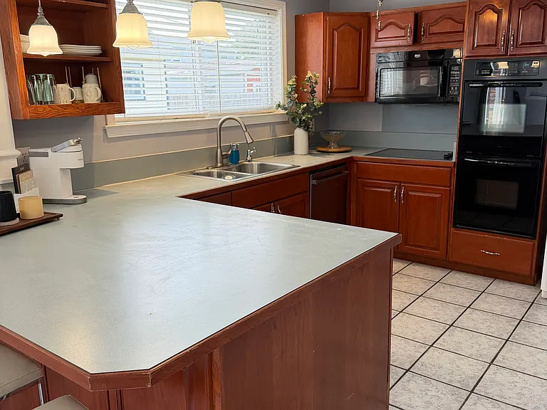 6108 Rosalie Ct — Photo 5