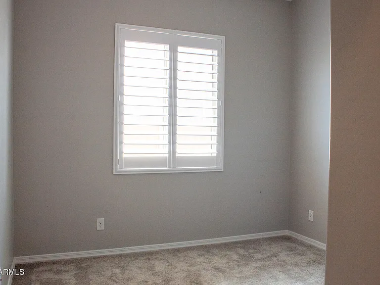 594 S 174th Ln — Photo 20