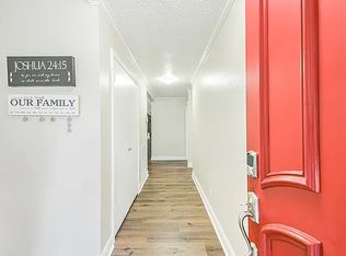 1115 W Castlewood Ave, Friendswood, TX 77546
