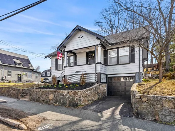 251 Lynnfield St, Lynn, MA 01904