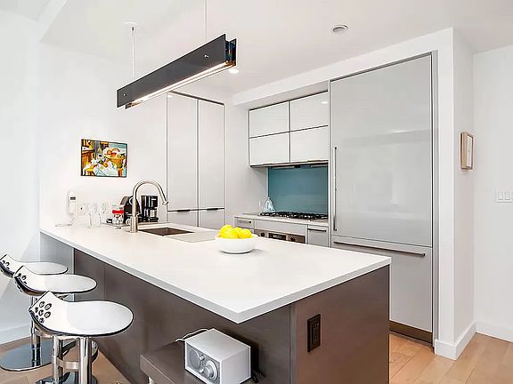 4th image of 22 N 6th St APT 11A