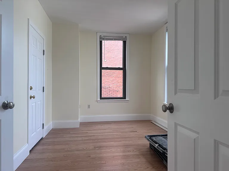 92 White St #3 — Photo 8