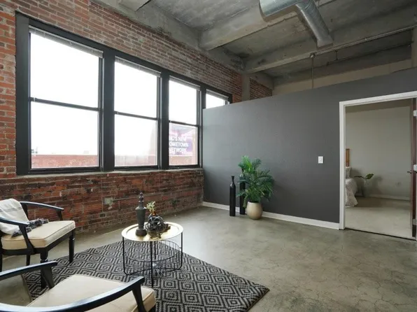 1535 Walnut St APT 705, Kansas City, MO 64108