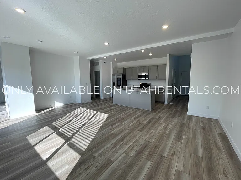 1605 W Charmer Ln #1435 — Photo 10