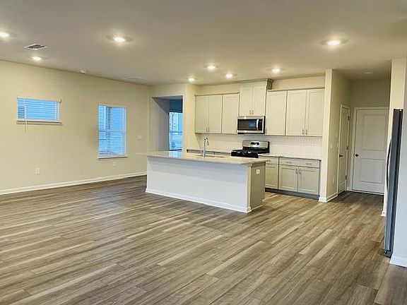 3rd image of 4250 Tin Hare Ln