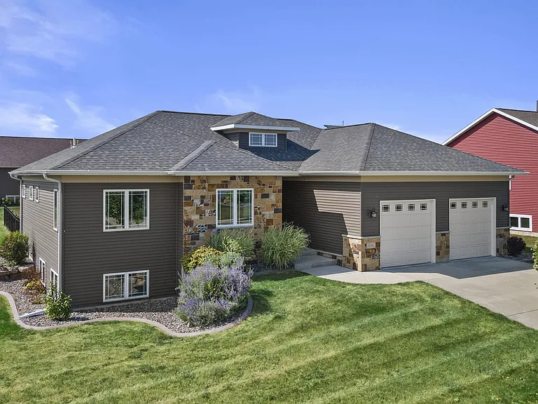 1016 Peterson Dr — Photo 51