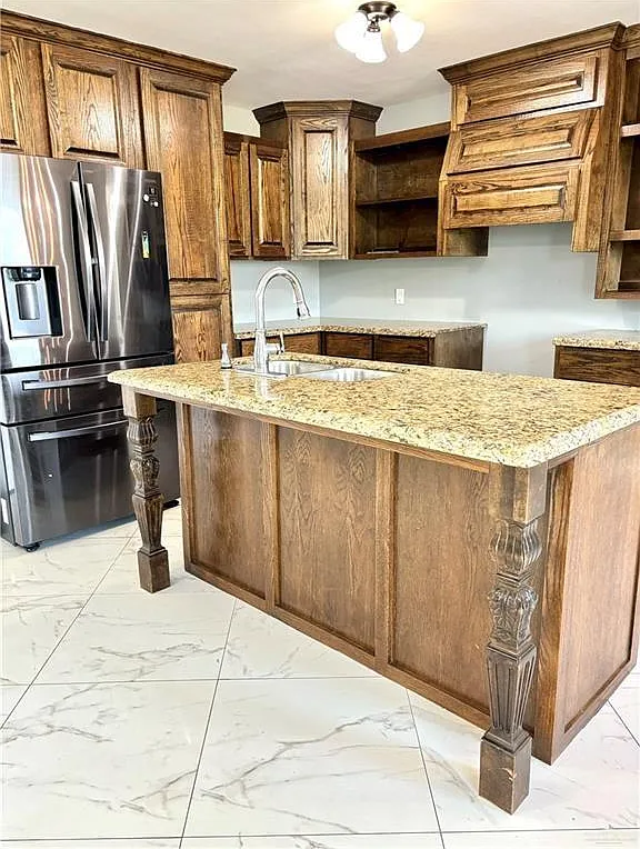 3 bed, 2.0 bath, 1100 sqft, $1,750 — Photo 3