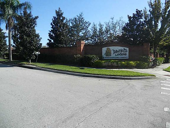 4th image of 13849 Daniels Landing Cir