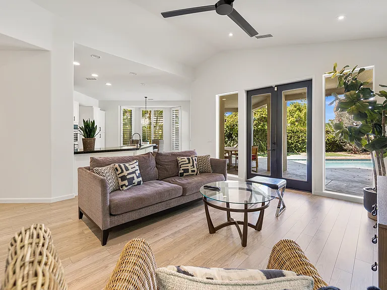 44226 Kings Canyon Ln — Photo 4