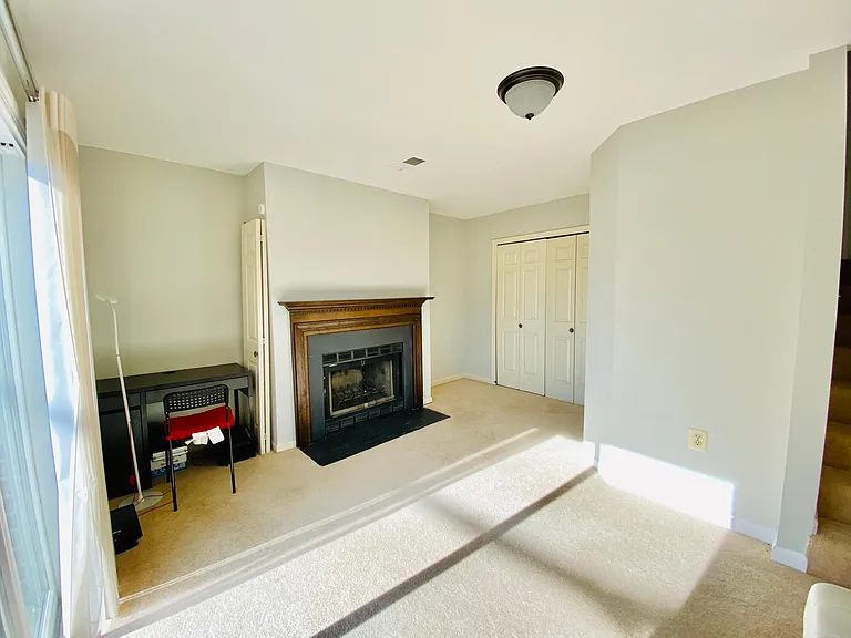 940 S Rolfe St — Photo 4