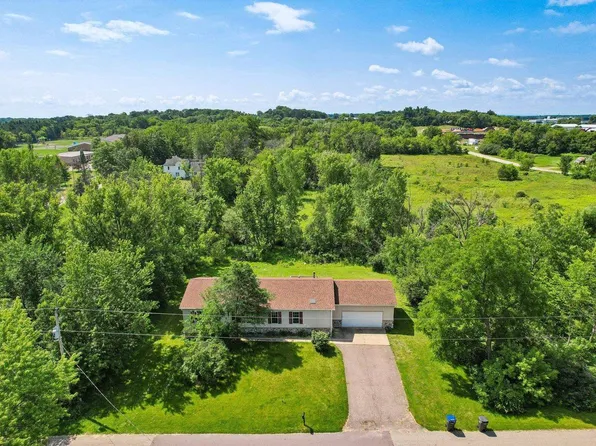 123 West Prairie Street, Endeavor, WI 53930