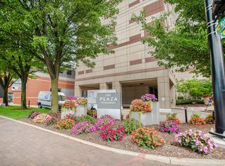 146 Campau Cir NW, Grand Rapids, MI 49503