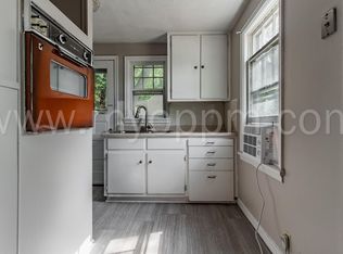 9 Martinview Rd, Bellevue, NE 68005