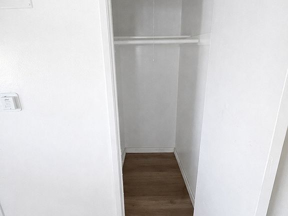 4th image of 3500 W 63rd St #7