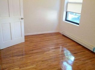 476 76th St, Brooklyn, NY 11209