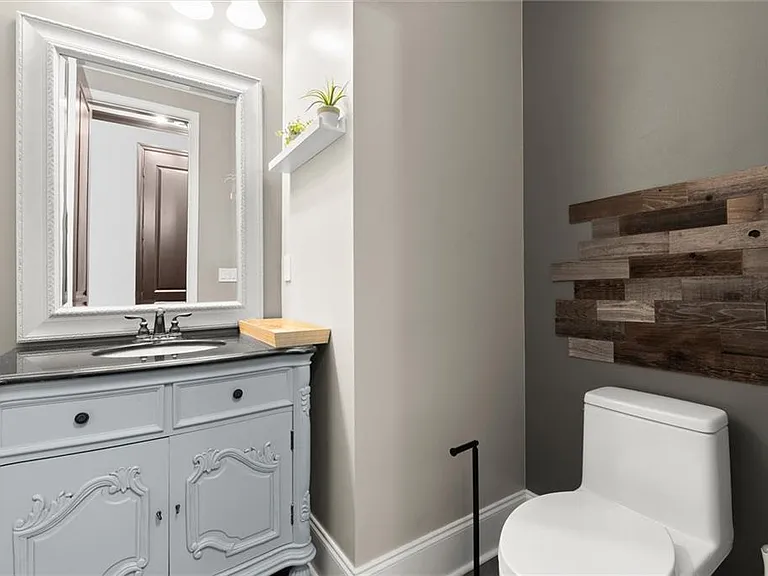 5583 Julian Pl — Photo 21