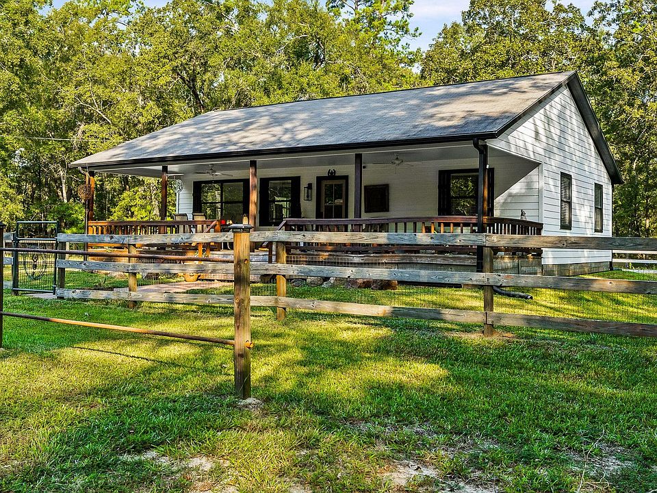 1st image of 834 County Rd