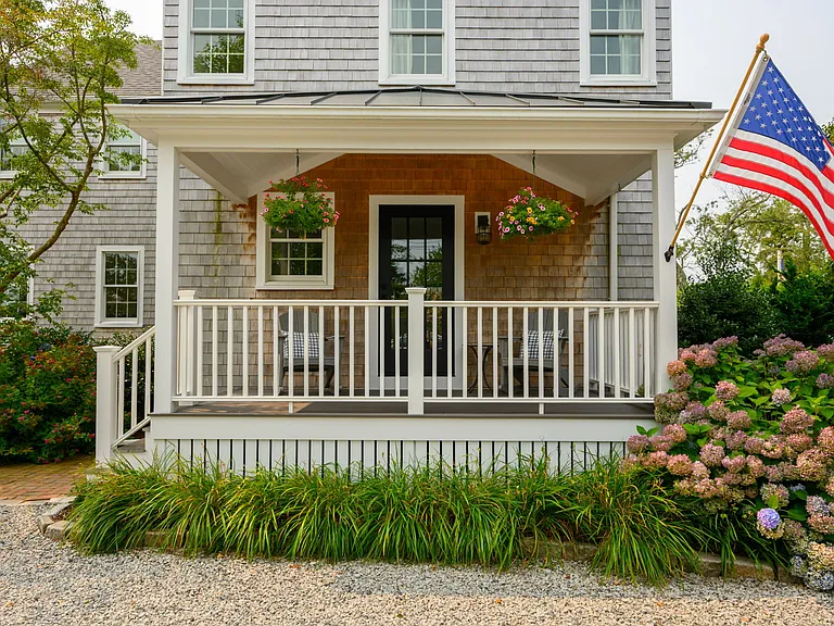 28 Bridge Ave — Photo 2