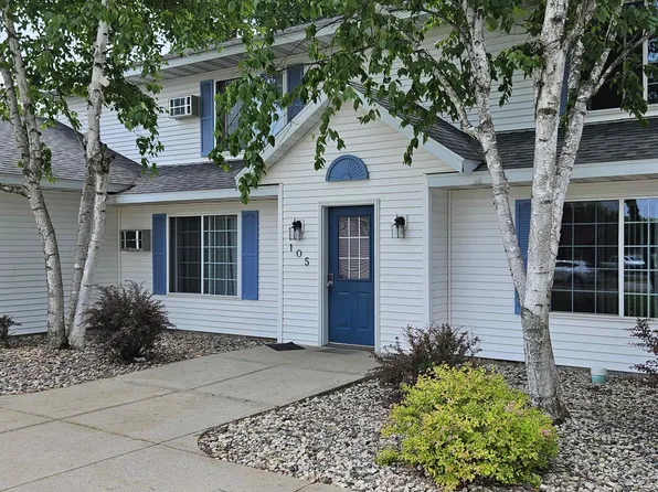 105 Berkley Blvd, Baraboo, WI 53913