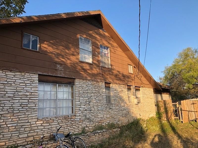 2nd image of 4653 County Road 340