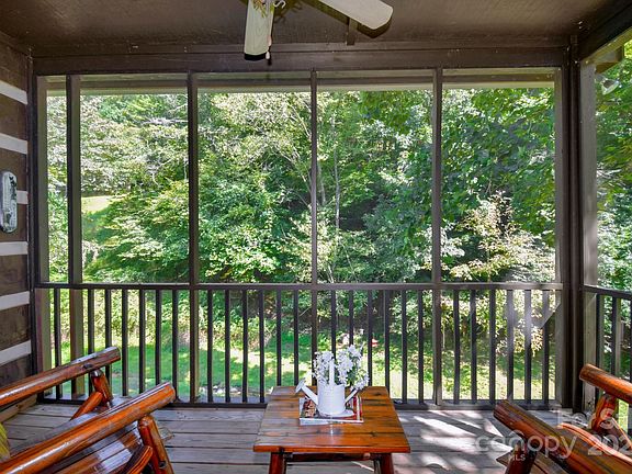 4th image of 206 Leighway Ln #3B
