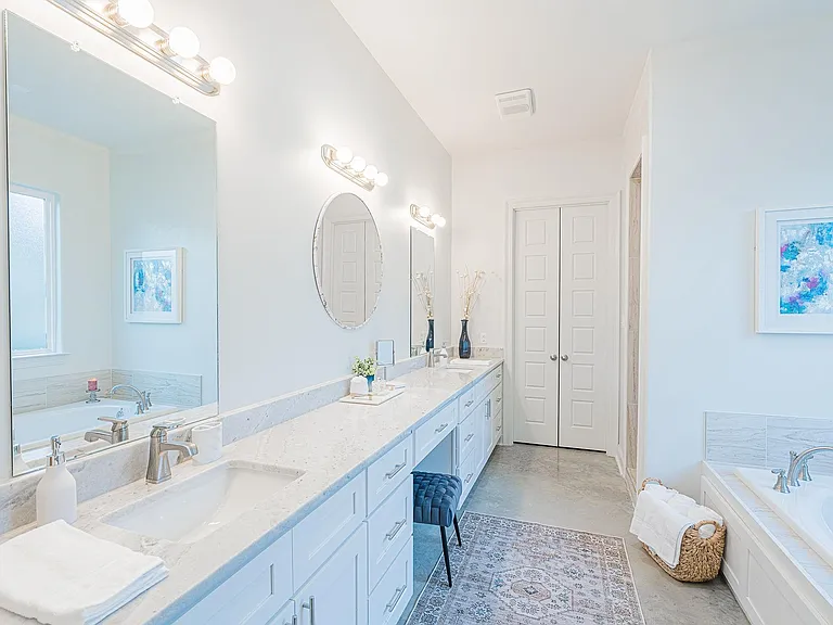 406 E Martial Ave — Photo 15