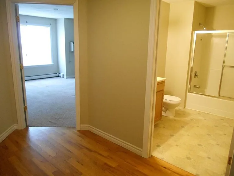 Willow Wood Apartment Homes — Photo 8