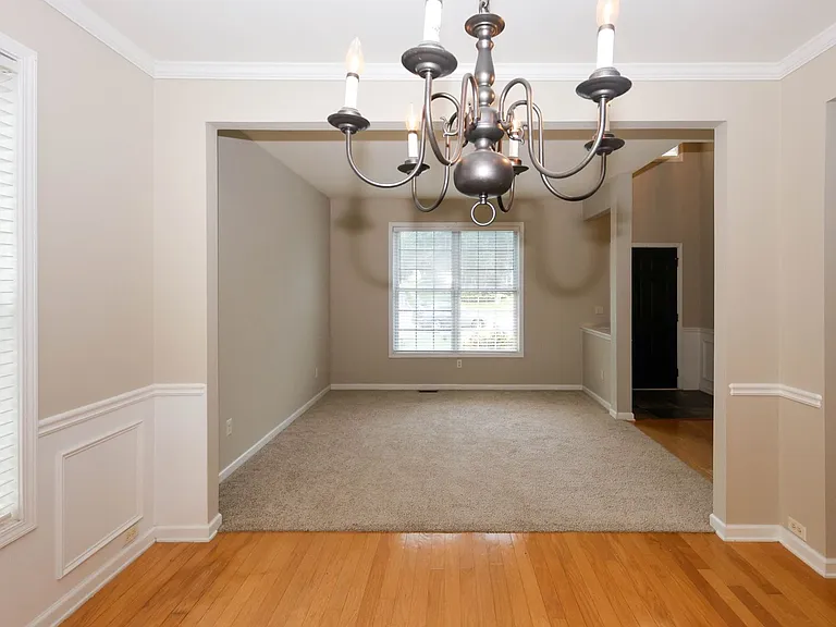 2895 Haynes Club Cir SW — Photo 8