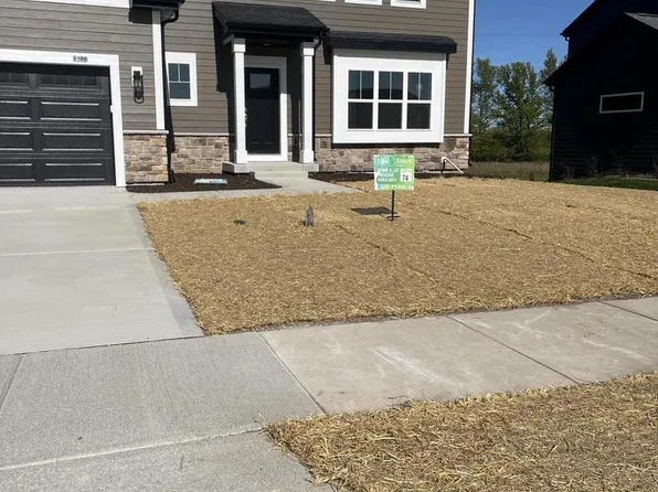 9186 S Overlook WAY, Franklin, WI 53132