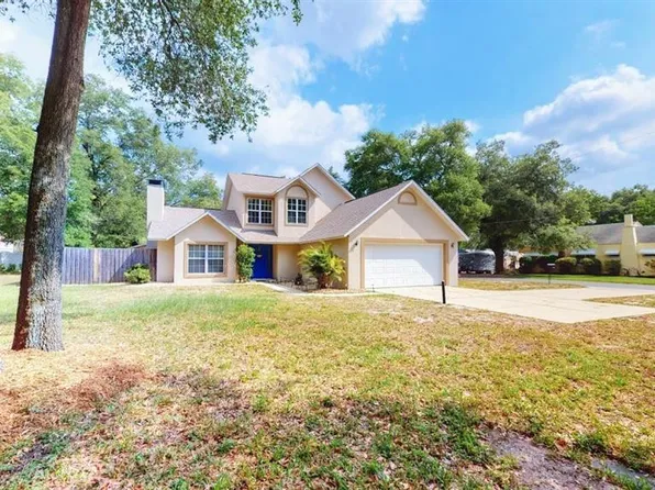 1487 E 1st Ave, Mount Dora, FL 32757