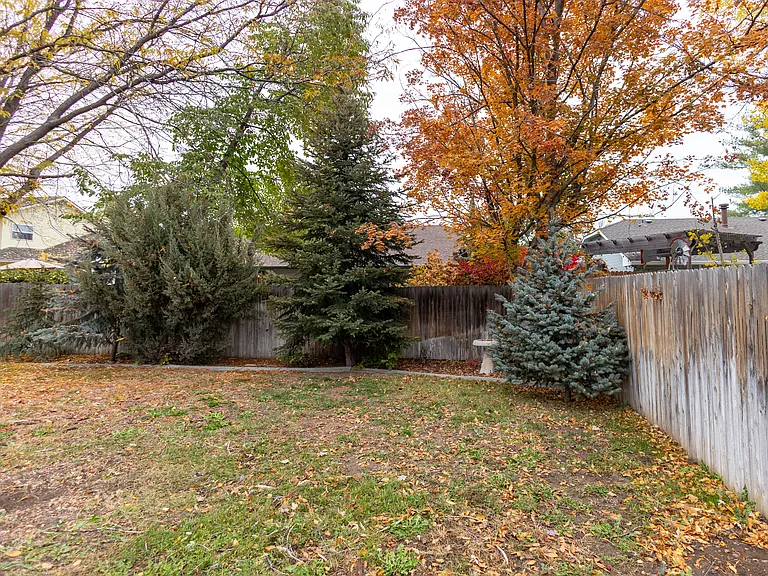 164 S Silverwood Way — Photo 32
