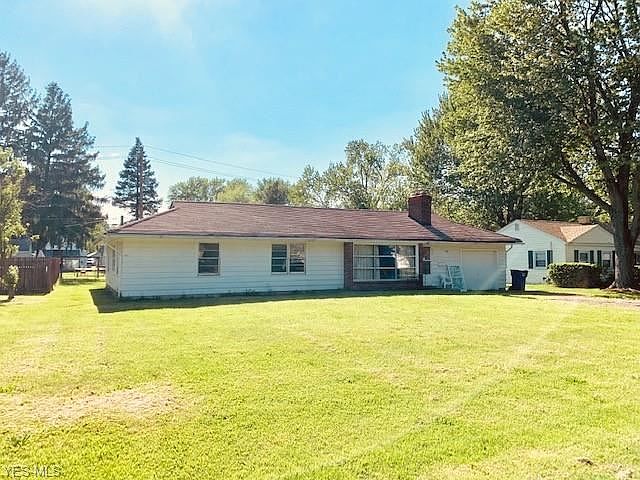 2nd image of 200 Larchwood Dr