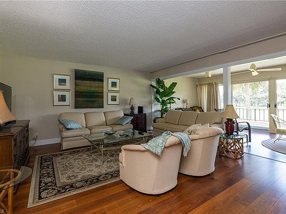3rd image of 104 Clubhouse Dr #H-272