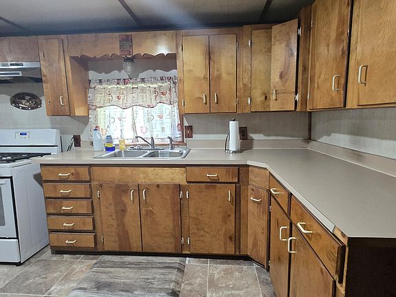 4th image of 617 Vine St