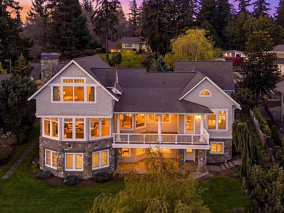 2nd image of 32 Shorewood Drive