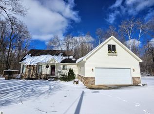 9939 Mistymorn Ct, Elmira, MI 49730