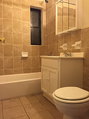 Rented by Lang Realty LLC | media 5