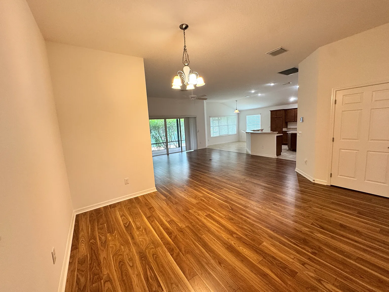 Nice 3 Beds 2 Baths in The Village of LaBelle — Photo 2