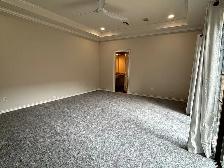 5026 Bellaire Dr S — Photo 15