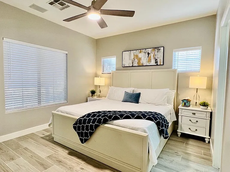 492 E Rainbow Dr — Photo 24
