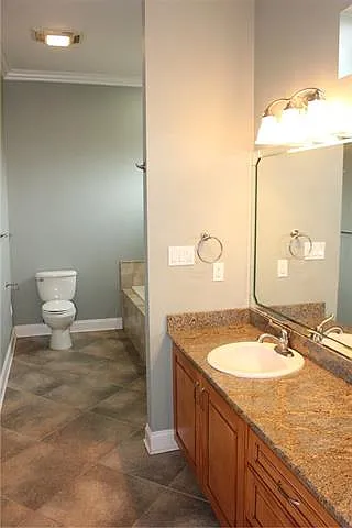 817 Decatur St — Photo 14
