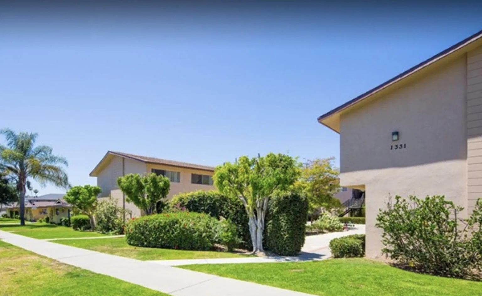 1331 N San Gabriel Ave — Photo 2