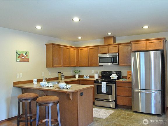 5th image of 2152 Roper Lane