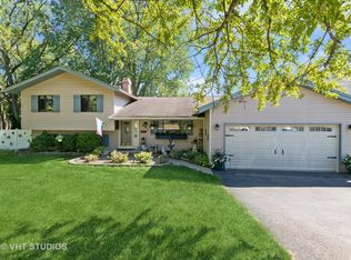 351 Ann St, Cary, IL 60013