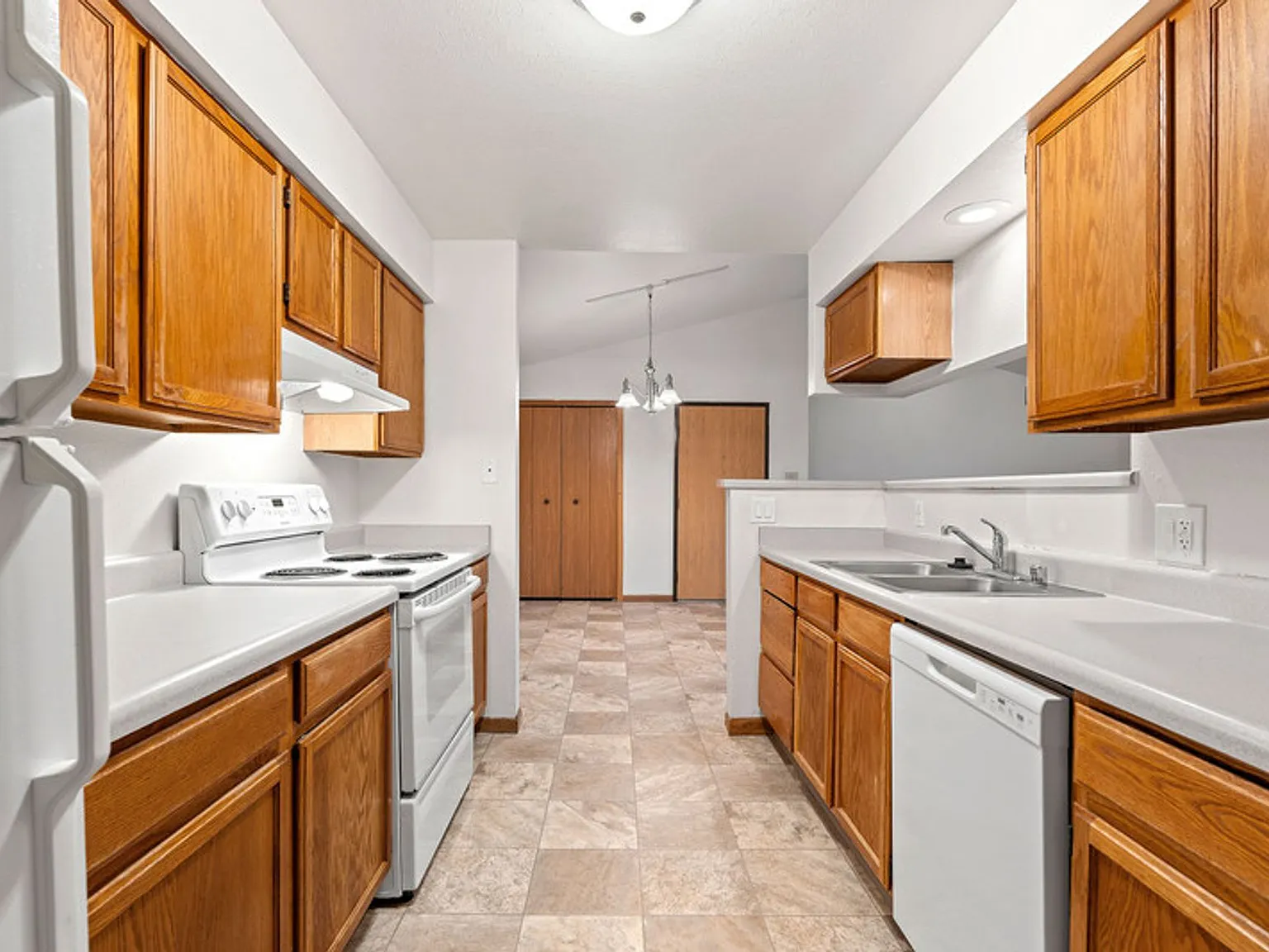 Chestnut Ridge Apartments — Photo 2
