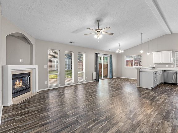 4th image of 8616 E Bull Pine Ln