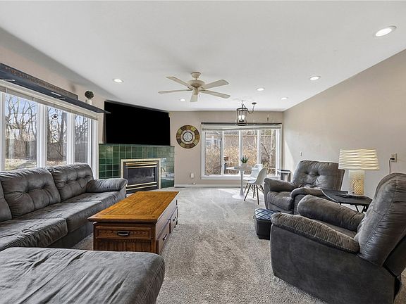 5th image of 1738 Creek St