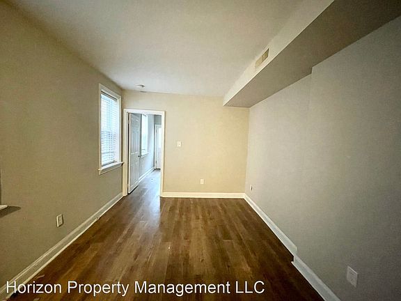 5th image of 500 W Franklin St #13875324